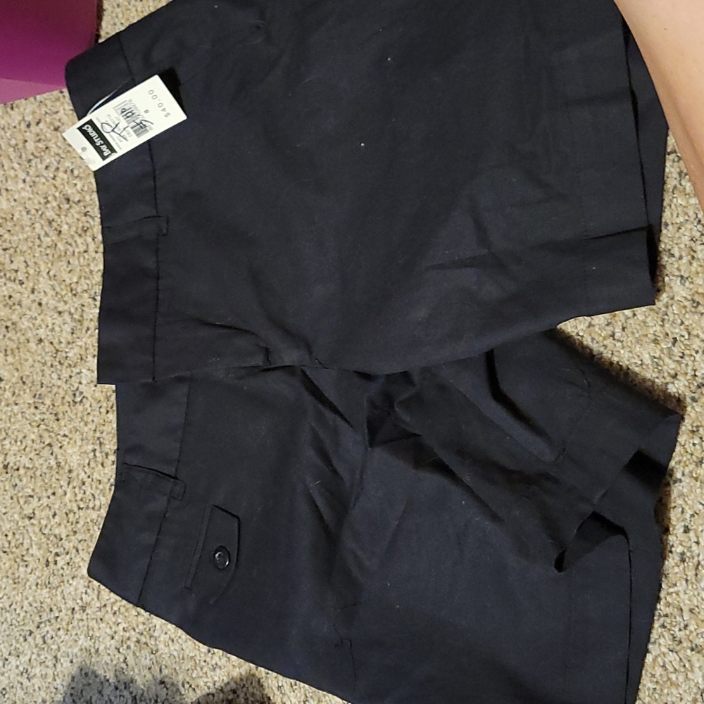 Womens black shortd